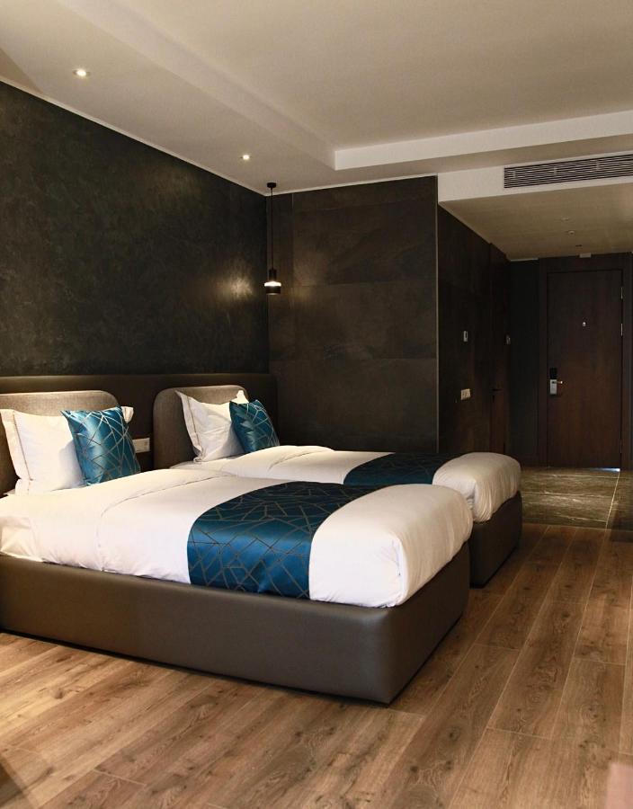 Sofia International Hotel Бишкек Екстериор снимка