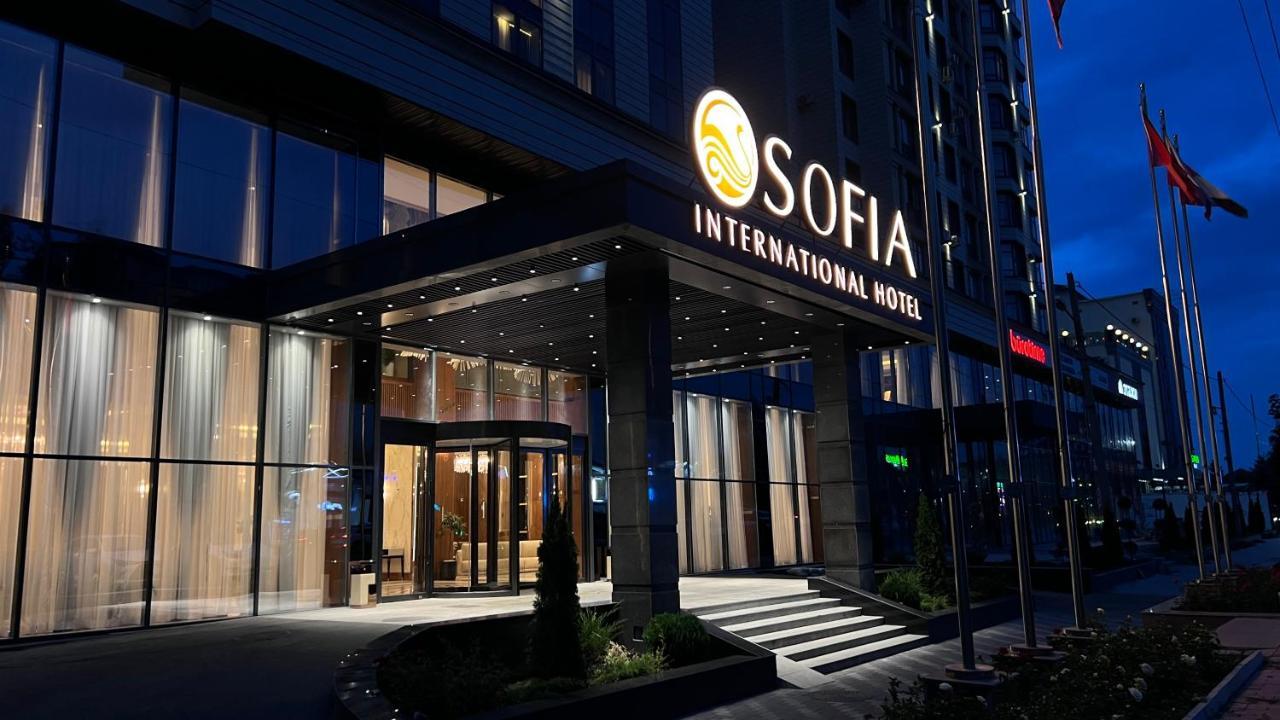 Sofia International Hotel Бишкек Екстериор снимка