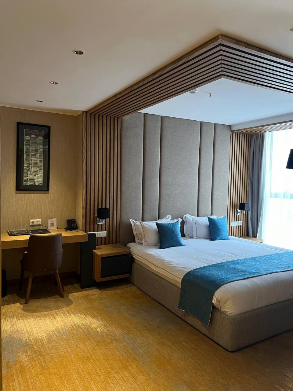 Sofia International Hotel Бишкек Екстериор снимка