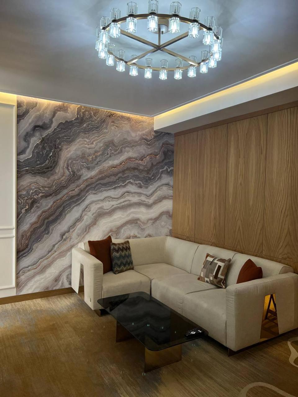 Sofia International Hotel Бишкек Екстериор снимка