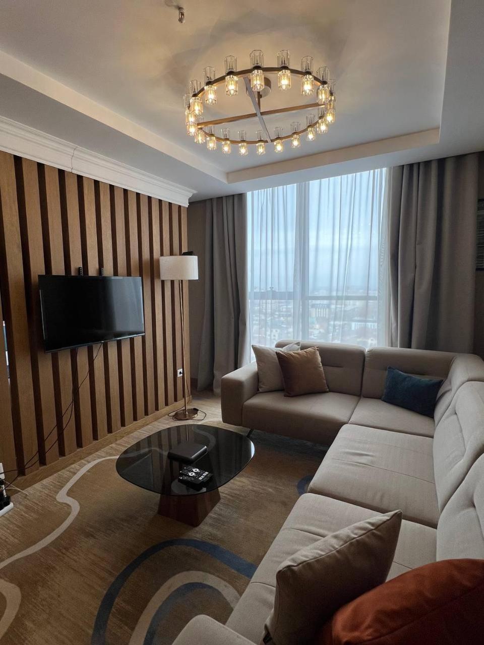 Sofia International Hotel Бишкек Екстериор снимка
