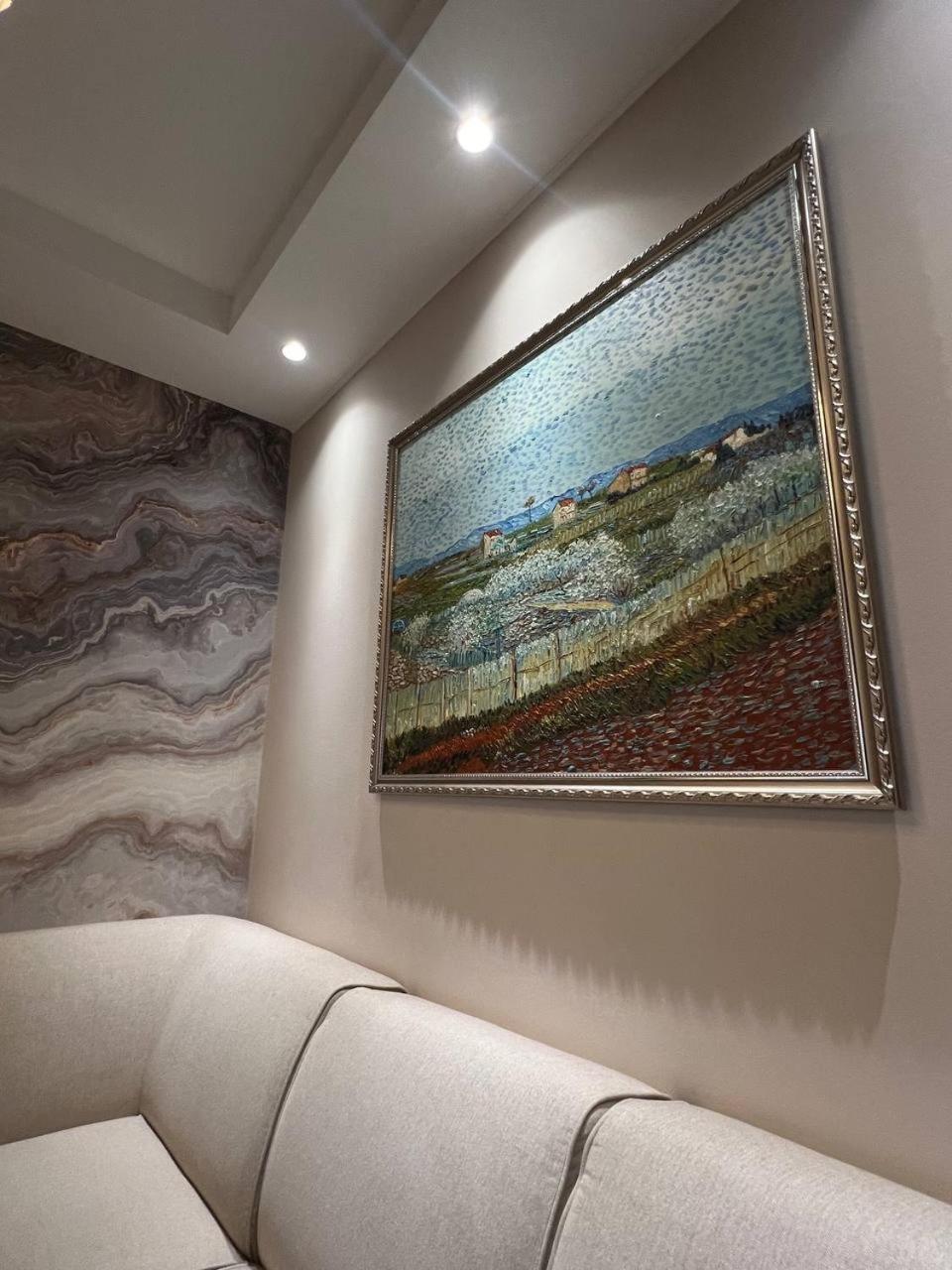 Sofia International Hotel Бишкек Екстериор снимка